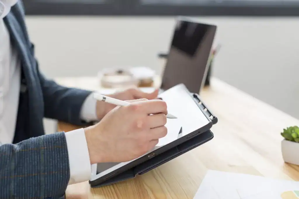 銀行或地政通常只接受三個月內的印鑑證明，建議一次準備 2～3 份