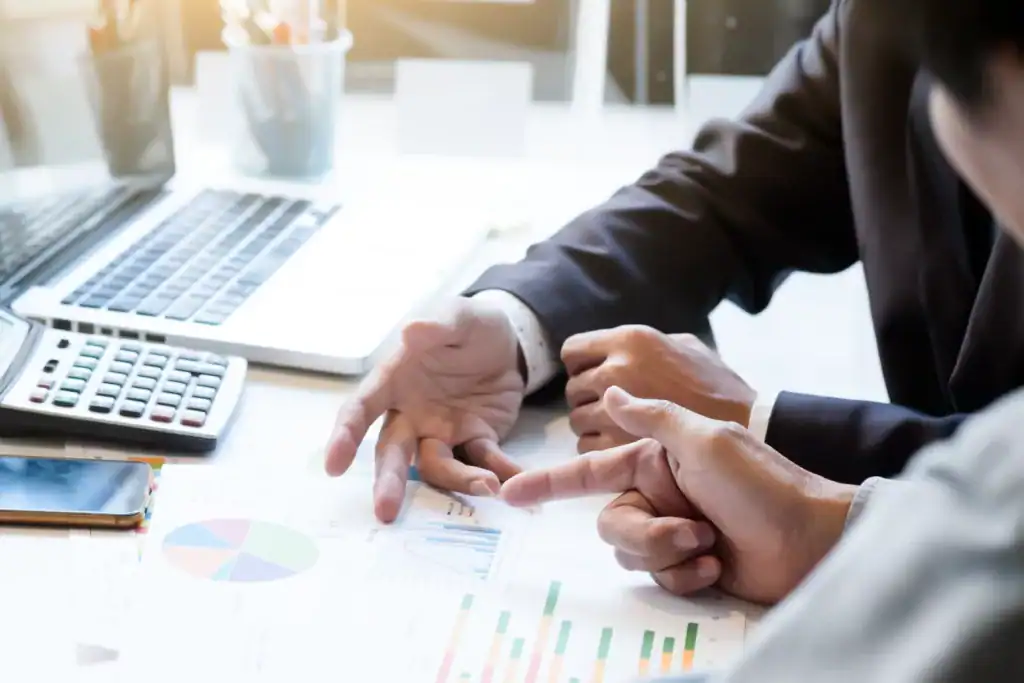 討債上門怎麼辦？從根本處理債務，尋求專業債務整合顧問幫助